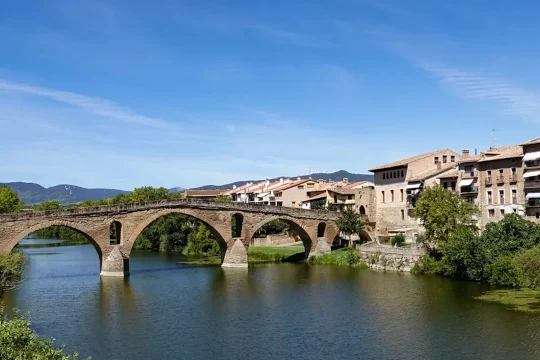 Puente la Reina / Gares